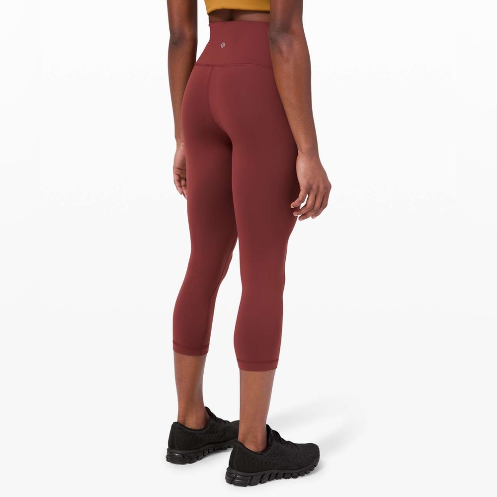 NWOT LULULEMON 🍋 Wunder Train, Sz 6, 21 inch